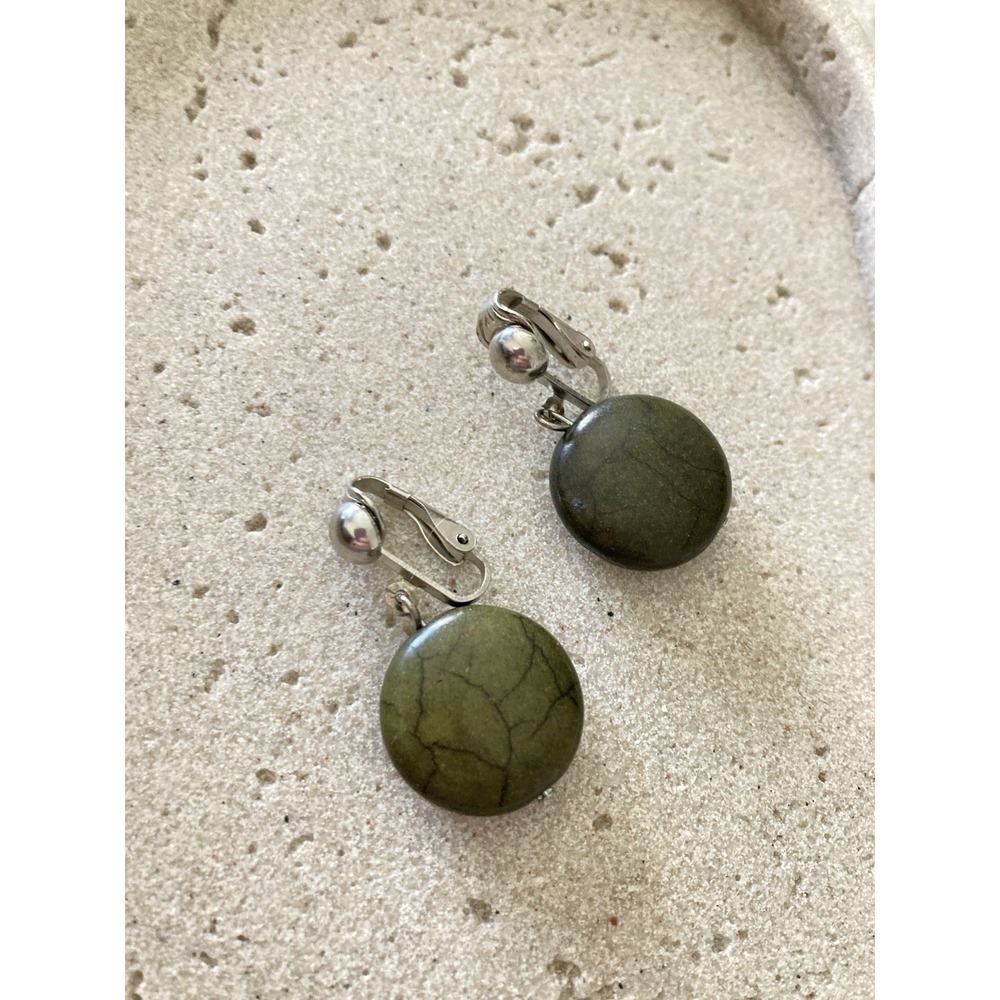 Green Earthy Look Clip On Drop Earrings Round Disc Silver Tone Retro Jewelry